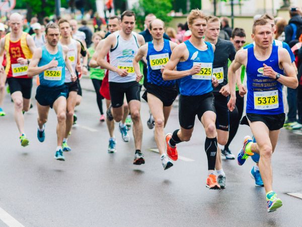 Jak ułożyć sobie dietę na czas biegu maratońskiego